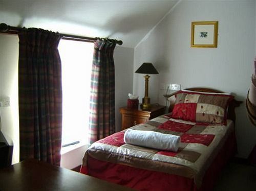 The Commercial Hotel Tarland Esterno foto